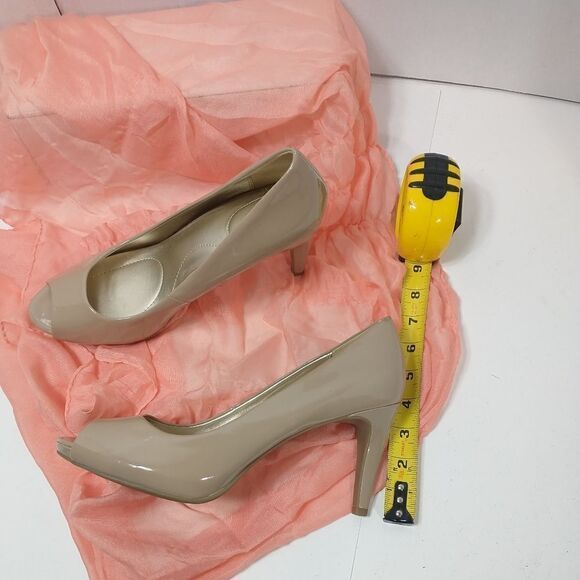 Bandolino Womens SZ 11M Rainaa Peep Toe Classic Pumps, Tan, - Picture 9 of 10